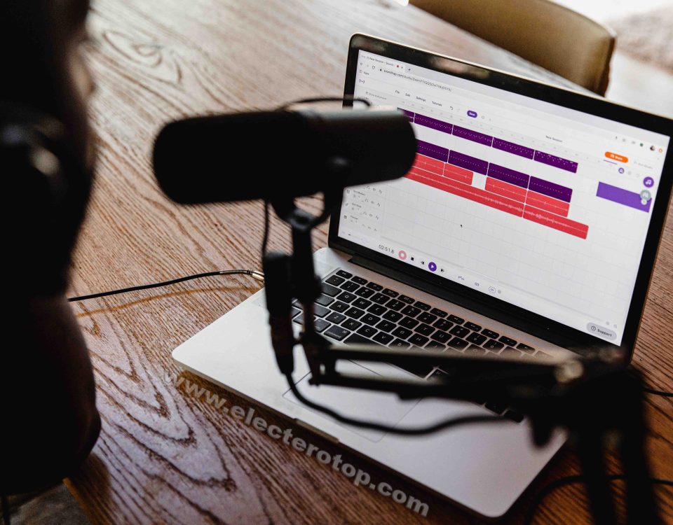 رفع مشکل میکروفون لپ تاپ